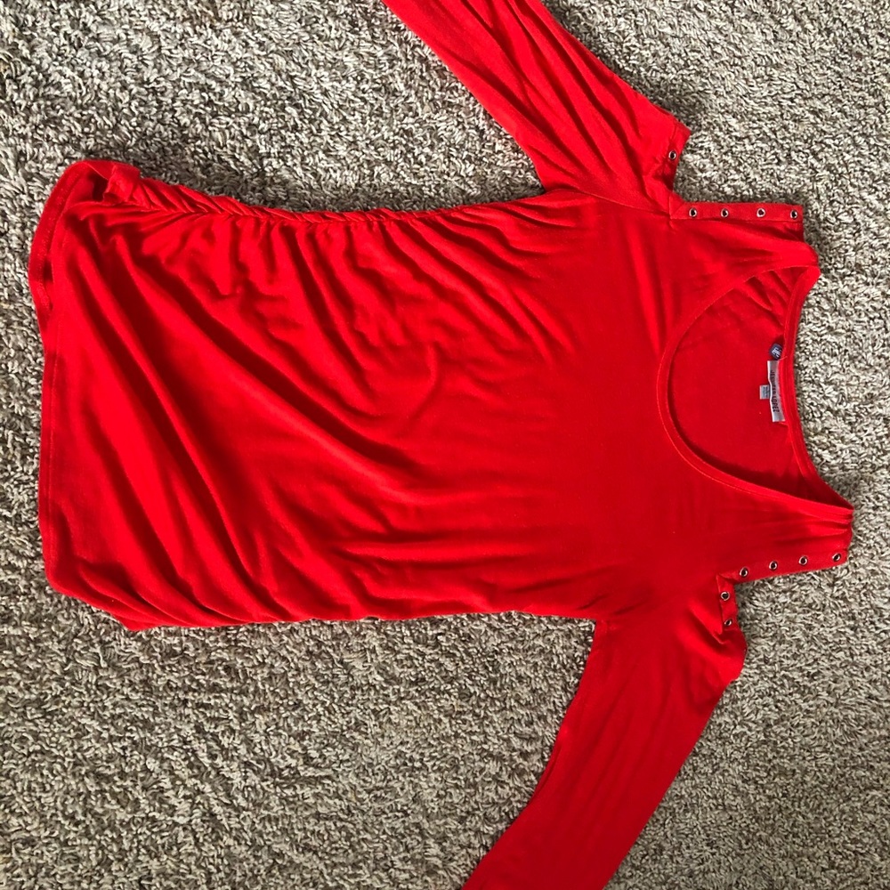Shirt-gathers on the side